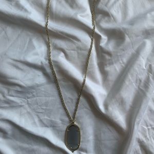 Kendra Scott necklace